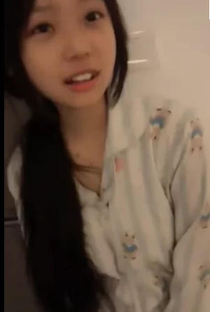 最美精神小湿妹刚满18岁26年最清纯萝莉美眉大合集 - 细节图1