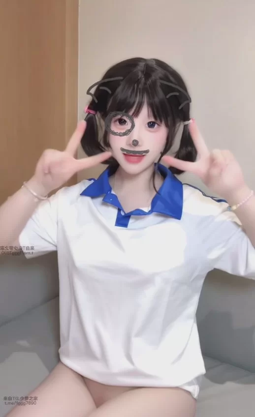瓷叽超可爱新人妹妹首发双马尾一线天校服自慰福利视频 - 细节图2
