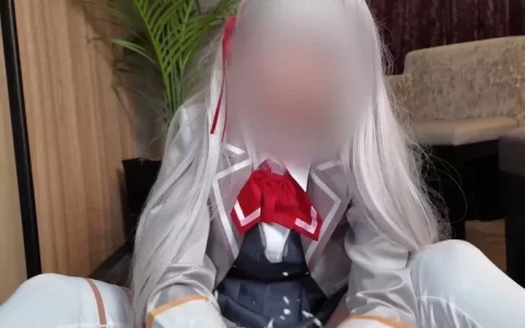 【视频】邻桌的爱莉同学Cosplay放尿play [1v+1G][百度盘]