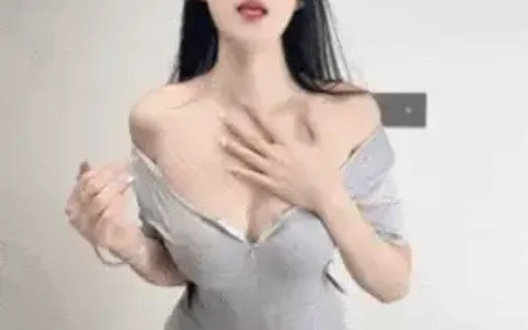 素的<七七饱>快手 高颜纯欲风女友最新定制 [17v+2.3g][百度盘]