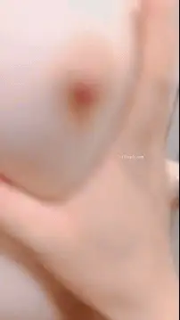 源源超清纯的短发女神 搞双飞群P三女三男18岁偶像级别的颜值另一个妹子也超极品 - 细节图2