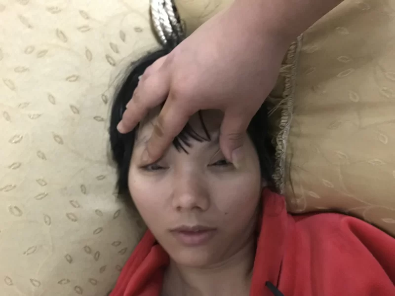 保险的少妇喝点酒下点药玩弄菊花 - 细节图1
