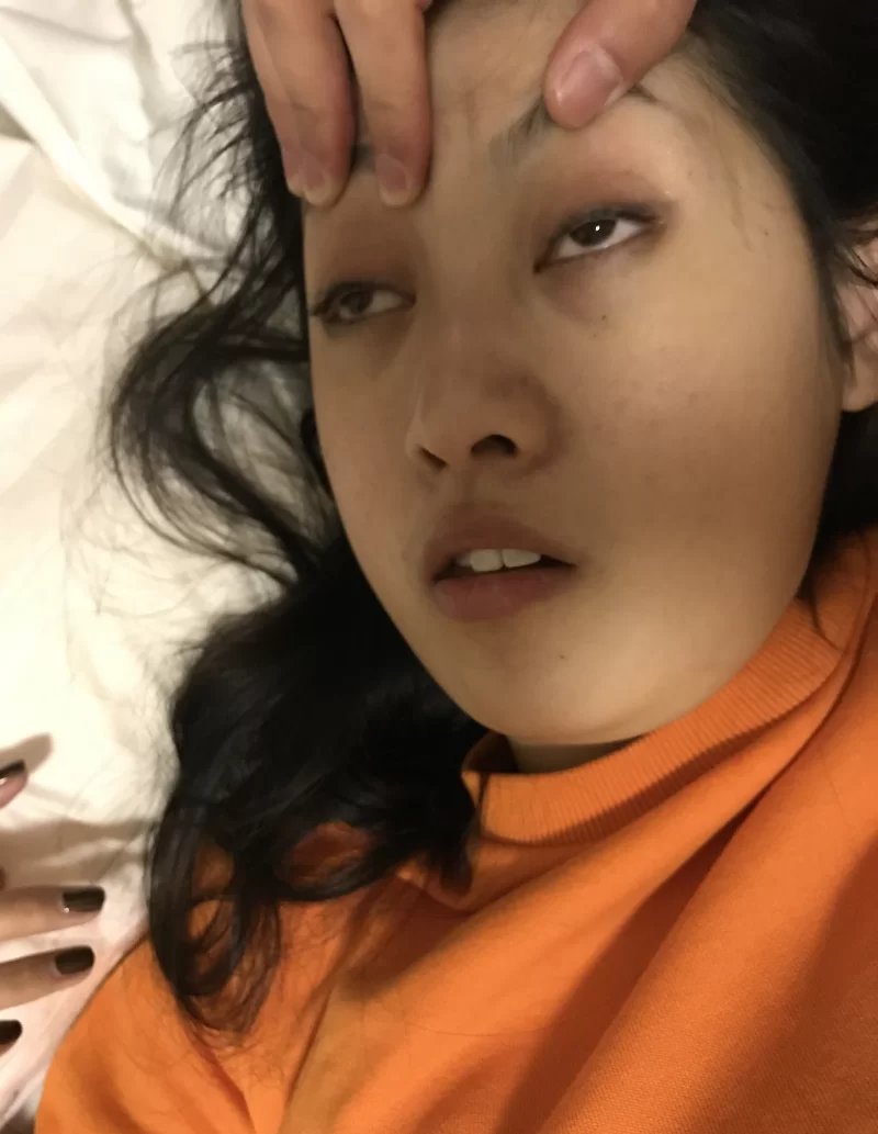 女神级妹子被下药后形象尽毁玩脸翻眼啪啪 - 细节图10