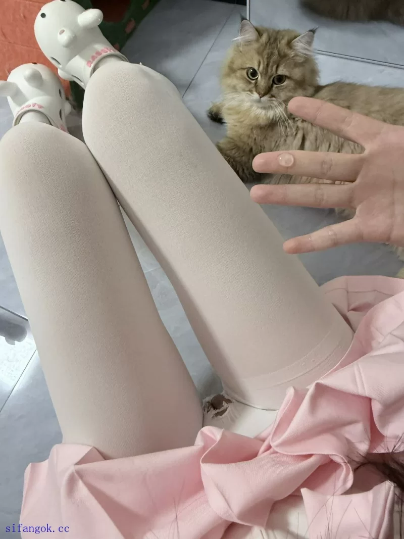 反差美少女小母狗线下被富二代无套内射无毛粉嫩馒头嫩逼.. - 细节图8