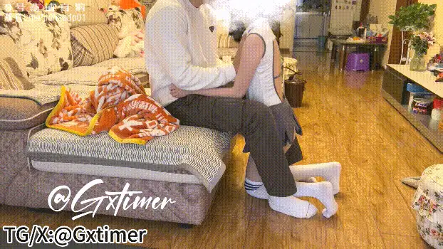 猛男打桩机『龙之介Gxtimer』JK过膝白袜 好多人说非常喜欢看这个女神 - 细节图2