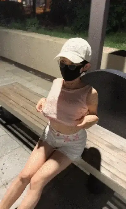 萝莉人妻叁岁小宝宝户外露出公交扣B无套约艹单男合集 - 细节图2